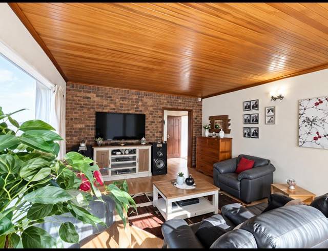3 BEDROOM PROPERTY TO RENT IN PETERSFIELD